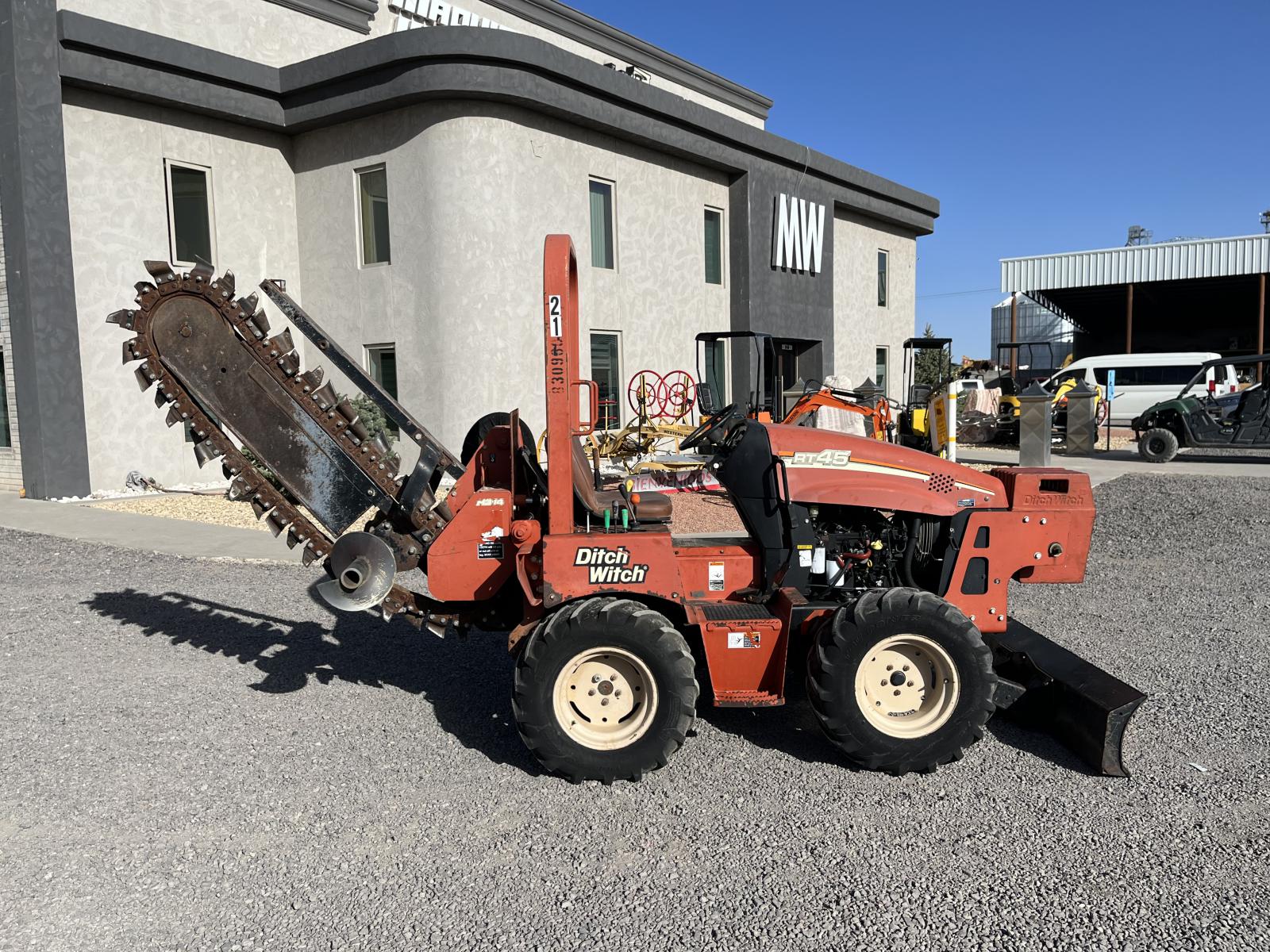 ./imagenes/INVOICE/2019/15606/ZANJADORA DITCH WITCH  RT45 (21).JPG